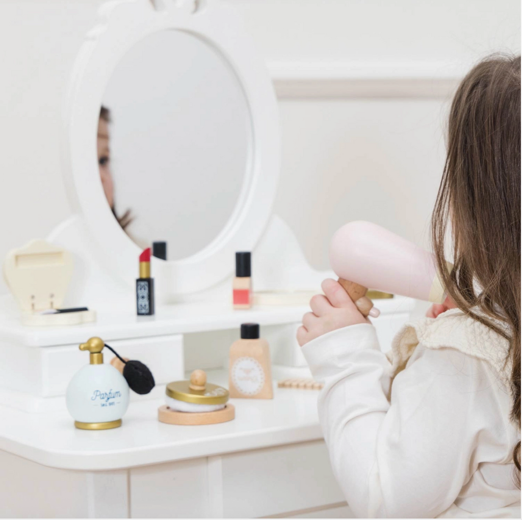 Hair & Beauty Kit
